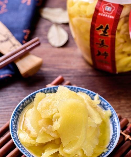 以手工慢炒黑糖姜片的独特制作方法（一份温暖胃与心的手艺——如何制作出味道独特的黑糖姜片）