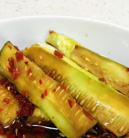 酸辣黄瓜条怎么做？具体步骤和技巧是什么？