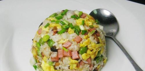 肉沫香菇炒饭的做法是什么？如何在家轻松制作？