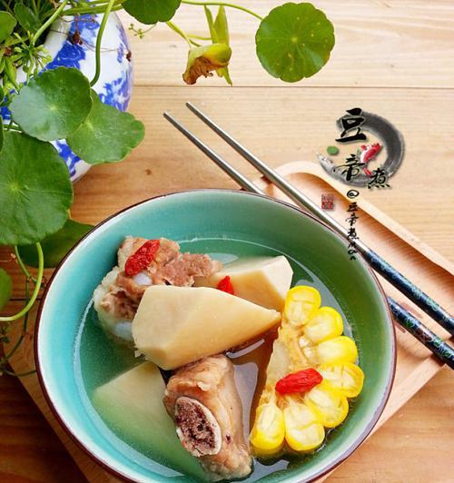 以西瓜皮煮排骨的家常做法（回味夏日清凉健康鲜美佳肴）