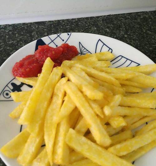 教你做出超酥脆的炸薯条（口感诱人）