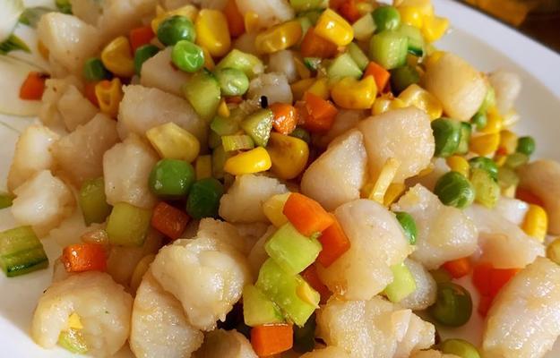 享受素食生活的美味之旅（以素炒彩蔬）