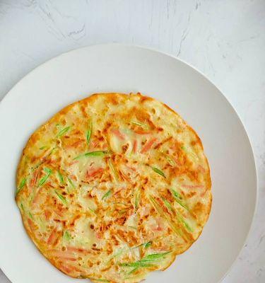 轻松做出美味健康的以西葫芦蛋饼便当（简单易学）