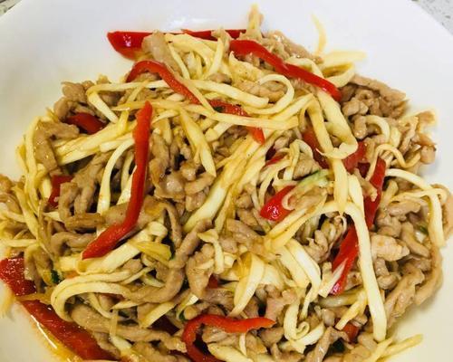 史上最嫩茭白肉丝的制作方法（一步步教你做出口感极佳的茭白肉丝）