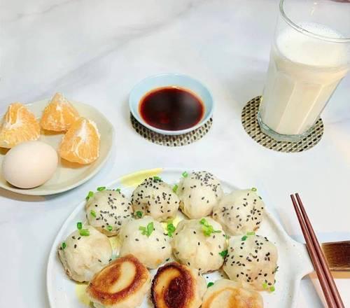 如何制作美味的生煎小馒头（掌握这些技巧让你轻松成为小馒头大厨）