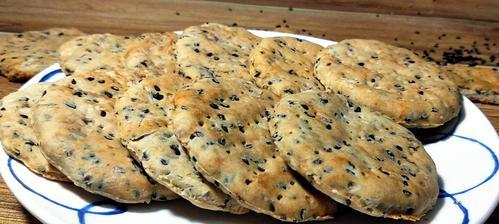 芝麻粗粮饼干怎么做？制作过程中有哪些常见问题？