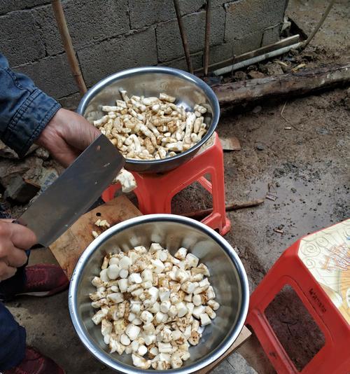 肉炒白色脚板薯的做法是什么？步骤详解如何做？