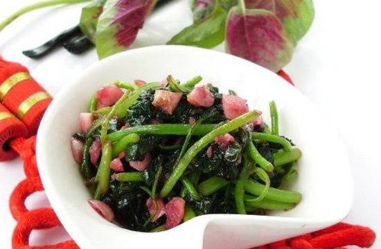 蒜炒红苋菜怎么做？步骤和技巧有哪些？