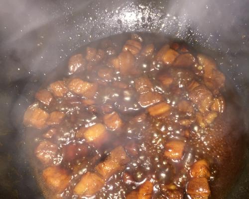 碗蒸红烧肉的做法是什么？如何做出鲜嫩多汁的红烧肉？