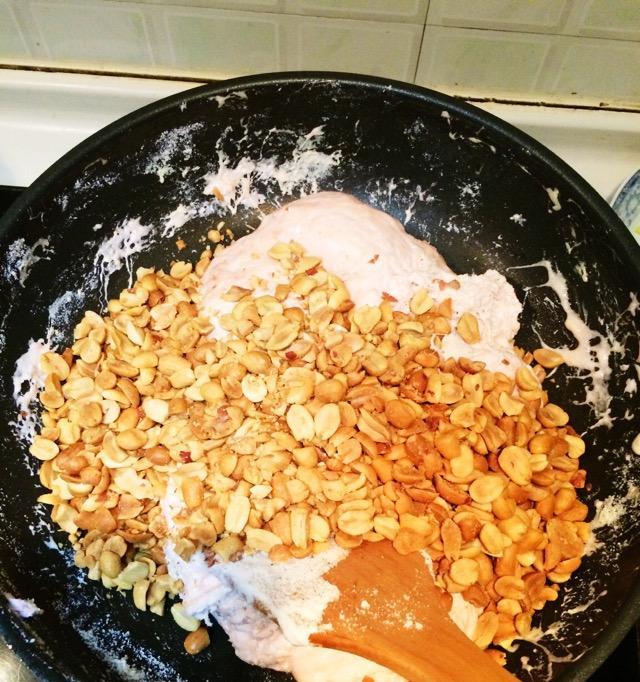 手工制作以什锦花生为主材料的牛轧糖（做法详解）