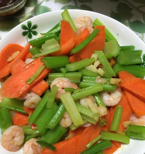 味美茭白炒虾仁的做法是什么？步骤详细吗？