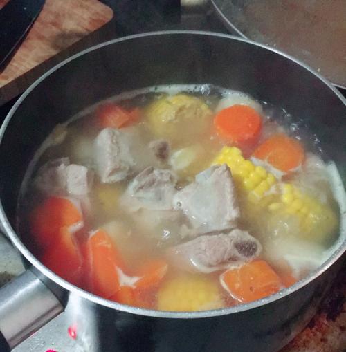 葧荠瘦肉汤怎么做？有哪些健康益处？