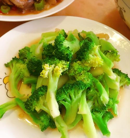 蒜茸西兰花怎么做？步骤和技巧有哪些？