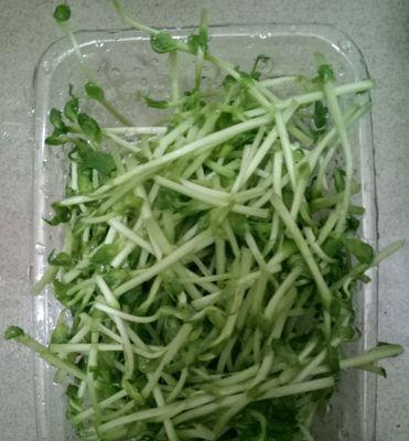 上汤金针菇豆苗怎么做？步骤和技巧有哪些？