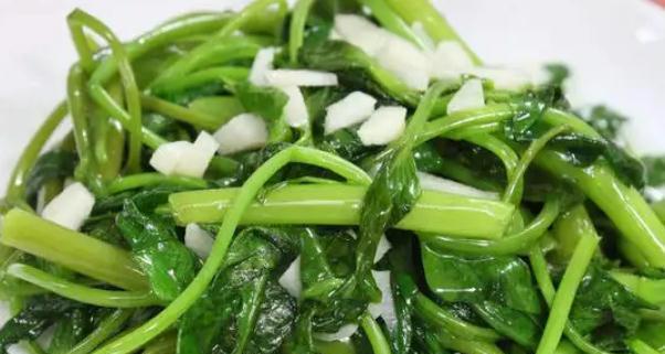 酸辣通心菜帮怎么做？步骤和技巧是什么？