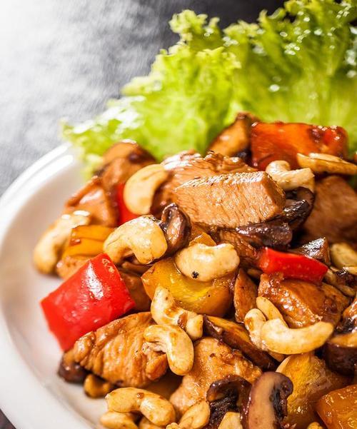 香菇片炒鸡肉的做法是什么？步骤详解如何快速掌握？
