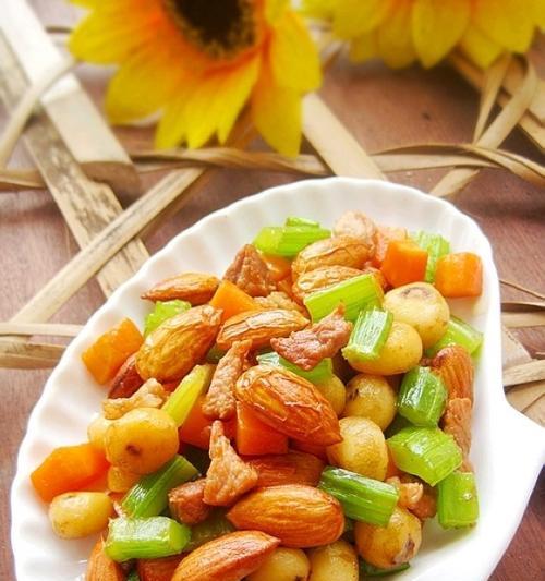 腰果蔬菜丁的做法是什么？如何快速制作美味的腰果蔬菜丁？