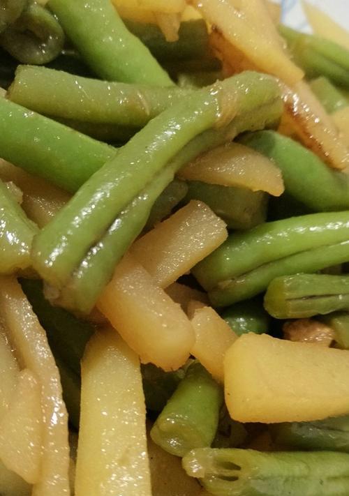 一锅出土豆炖豆角烀饼怎么做？步骤和技巧是什么？