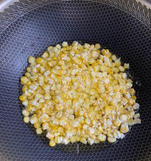 炸玉米粒的做法是什么？如何做出美味的炸玉米粒？