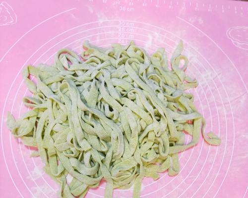 蔬菜面条怎么做？有哪些健康又美味的蔬菜面条食谱？