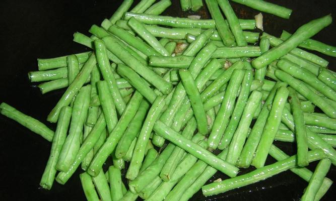 清水豇豆怎么做？步骤和技巧有哪些？