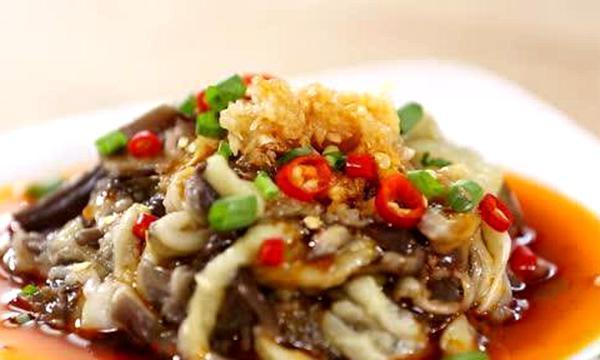 小海鱼干炒茄子怎么做?步骤和技巧有哪些? 小海鱼干炒茄子怎么做?步骤和技巧有哪些?