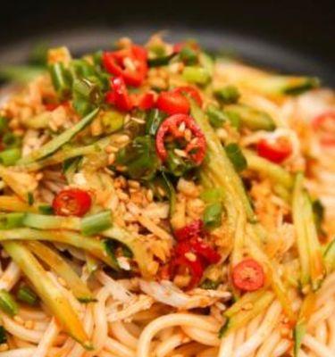 一碗面怎么做？详细步骤和技巧是什么？