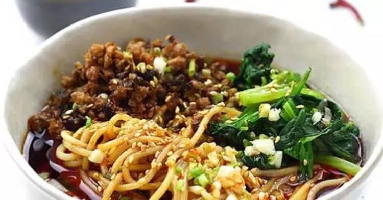 一份美味以肉末芽菜面的制作方法详解(快手又美味) 一份美味以肉末芽菜面的制作方法详解(快手又美味)