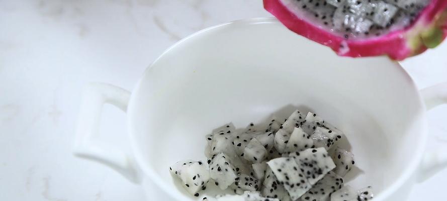 宝宝营养必备，火龙果蛋羹的做法（以火龙果为主料的宝宝营养辅食）